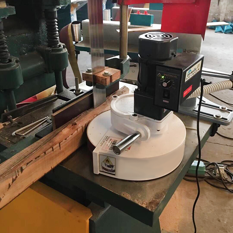 Scie à ruban AF10 avec aliment - Woodworking Rasp avis et prix